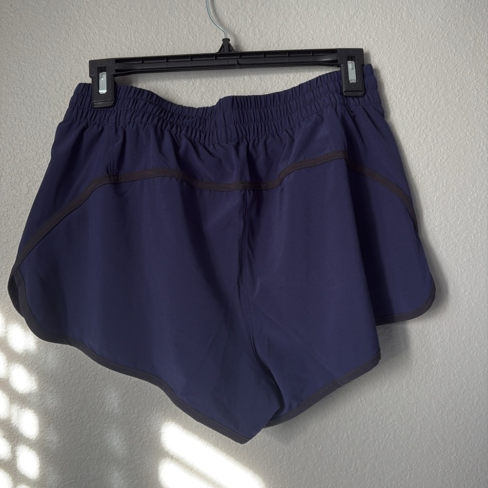 Stori by Katy Hearn 2.5” workout shorts - navy - Picture 4 of 4